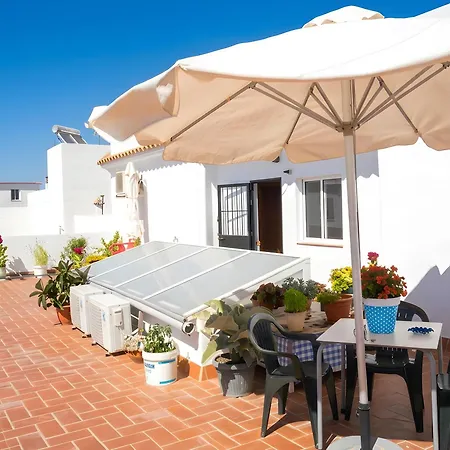 Sin Cocina Centro Con Aire Y terraza Comunitaria *