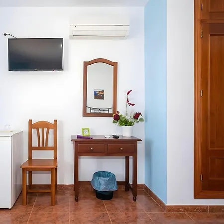 Sin Cocina Centro Con Aire Y terraza Comunitaria * Conil De La Frontera